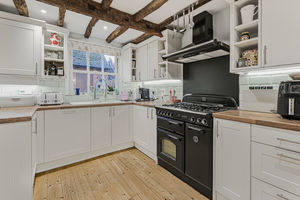 Kitchen- click for photo gallery